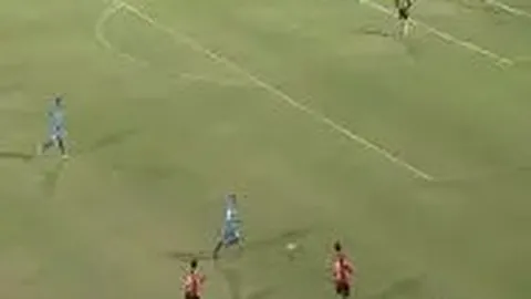 标题改写：独家揭秘：切尔西坚持留约恩森，外租传闻不攻自破！