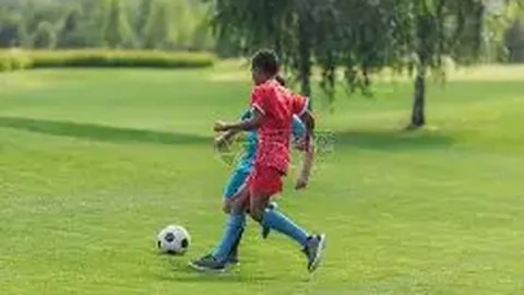 巅峰对决再燃战火！瓜迪奥拉与药厂一决高下，执教生涯战绩揭秘：6胜2平1负，谁能笑到最后？